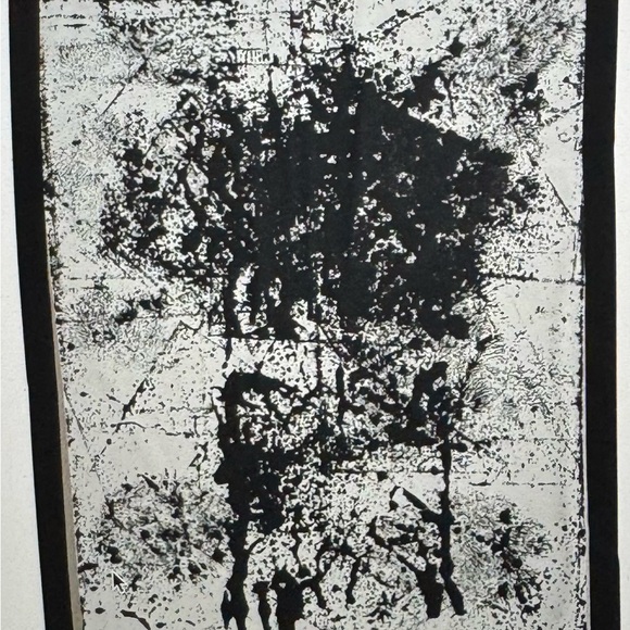 SOLD❣️New! Black and White Patterned Bucket Hat - Picture 4 of 4